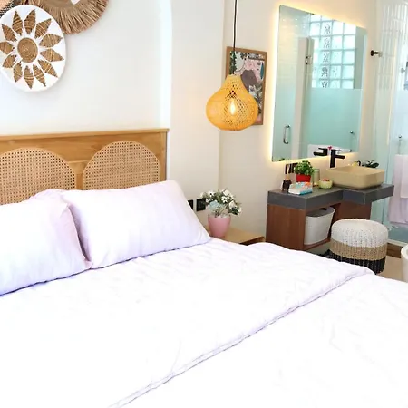 Casa De Jingga - Kbp With Aesthetic Pool, Fun For Family & Friends, Near Whoosh High Speed Train Villa Padalarang Exterior photo