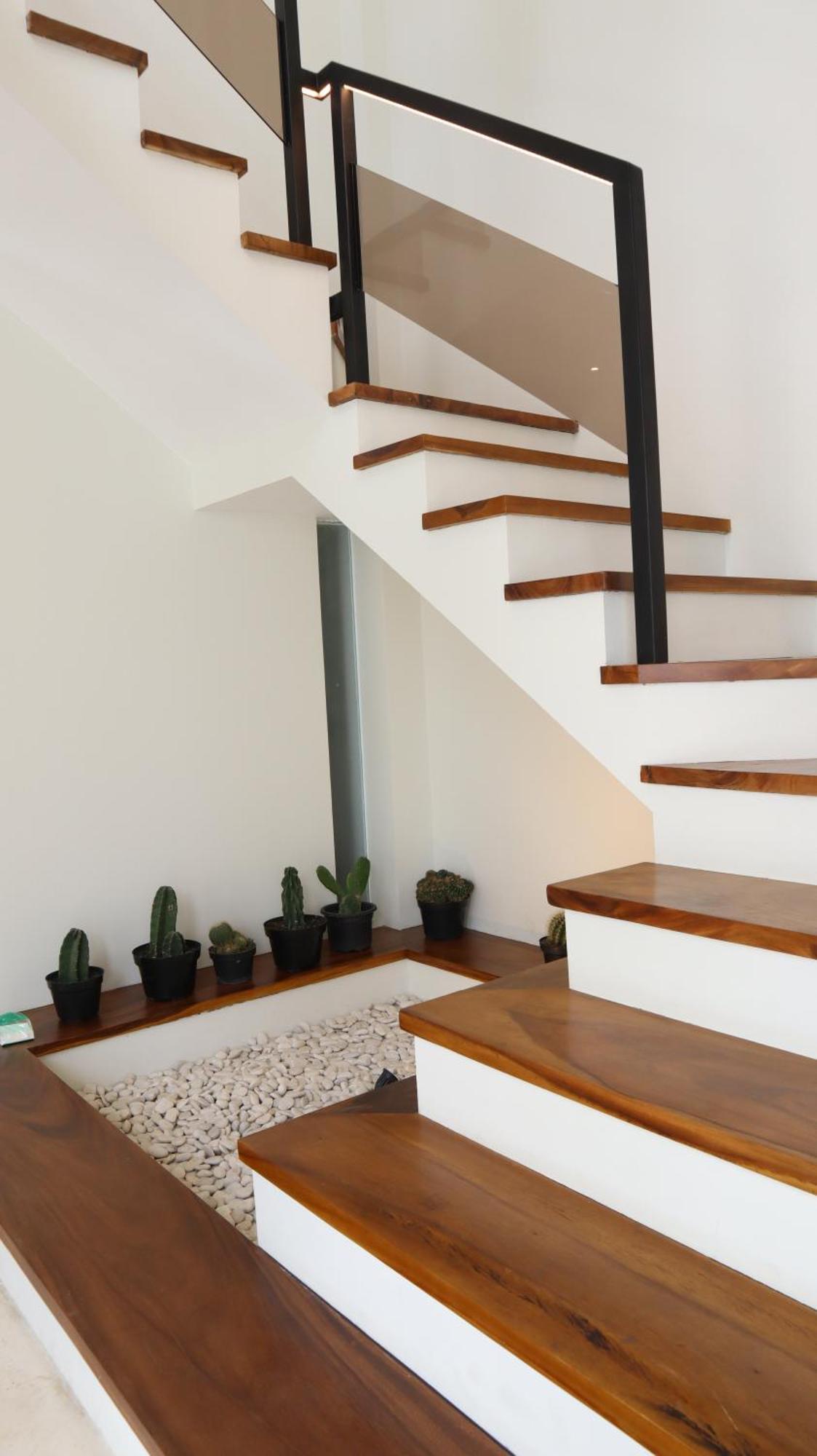 Casa De Jingga - Kbp With Aesthetic Pool, Fun For Family & Friends, Near Whoosh High Speed Train Padalarang