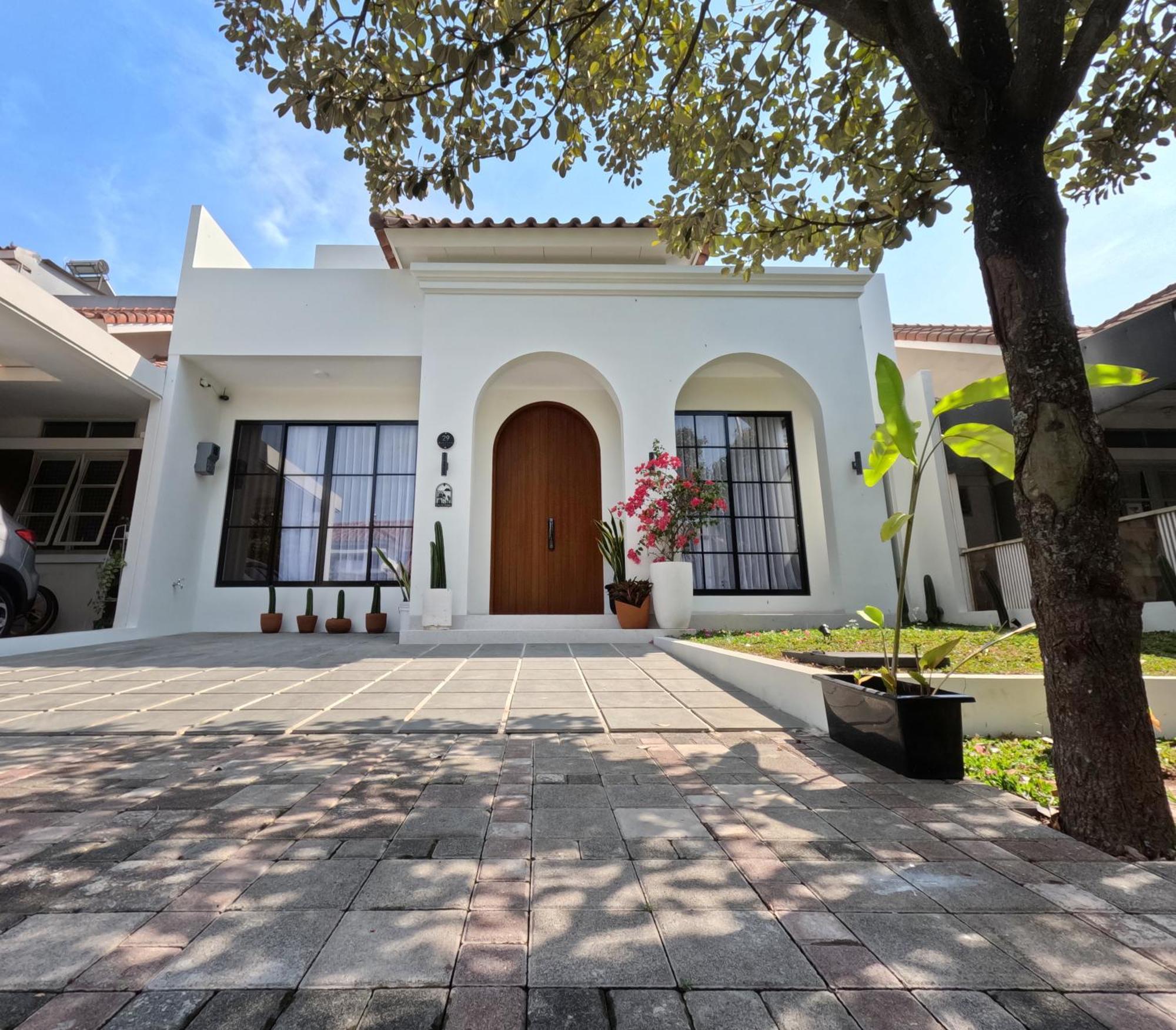 Casa De Jingga - Kbp With Aesthetic Pool, Fun For Family & Friends, Near Whoosh High Speed Train Hébergement de vacances