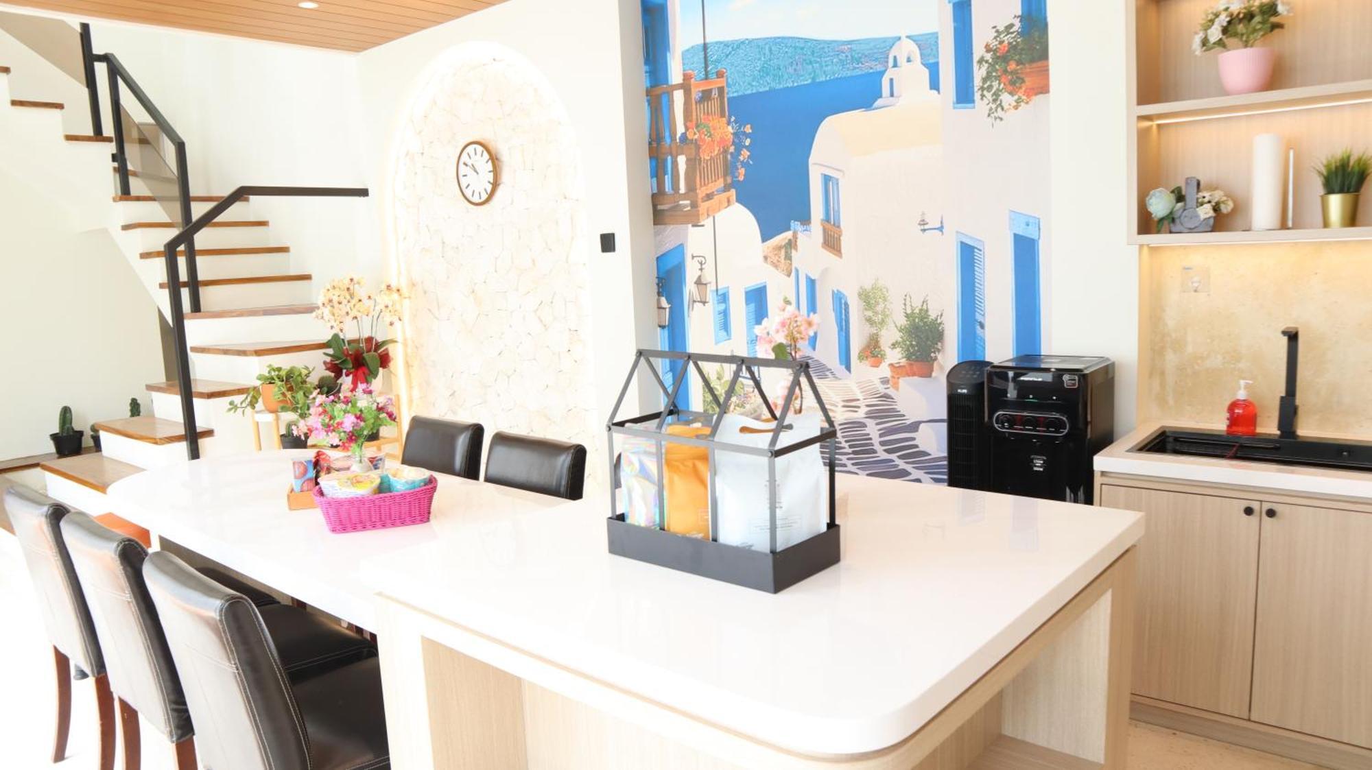 Casa De Jingga - Kbp With Aesthetic Pool, Fun For Family & Friends, Near Whoosh High Speed Train *